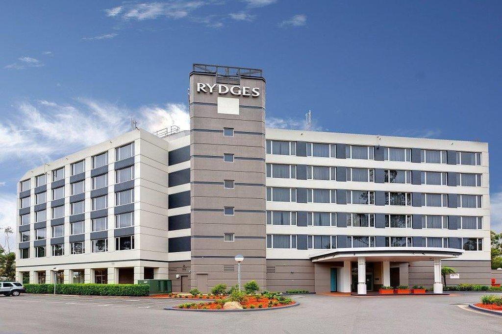 Отель Rydges Банкстаун Экстерьер фото